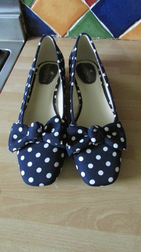 Joe browns navy and - browns,