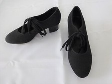 BNIB - BLACK CANVAS TAP DANCE SHOES CUBAN STYLE HEEL GIRLS UK SIZE 2