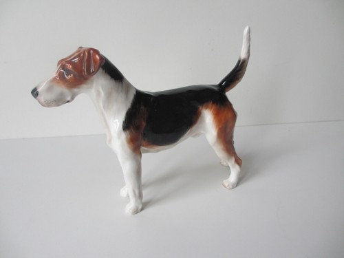 Royal doulton rare fox hound - ,,
