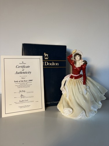 Royal doulton figurine lady - royal,