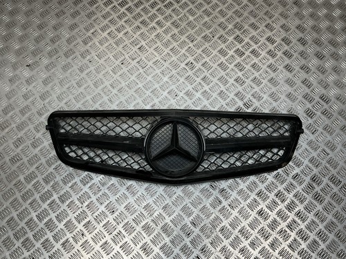 Mercedes class w204 - mercedes, front
