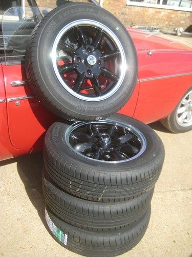 Set four mgb roadster - four,