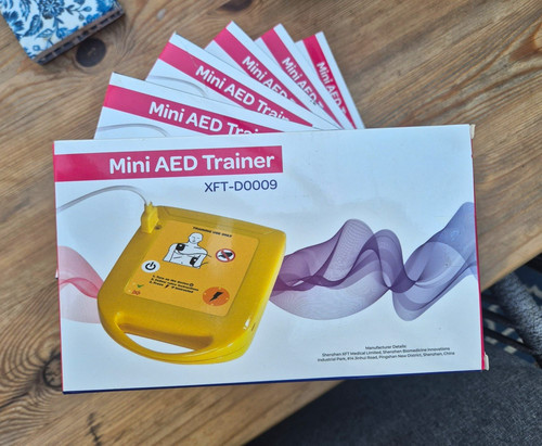 Mini aed trainer - mini,