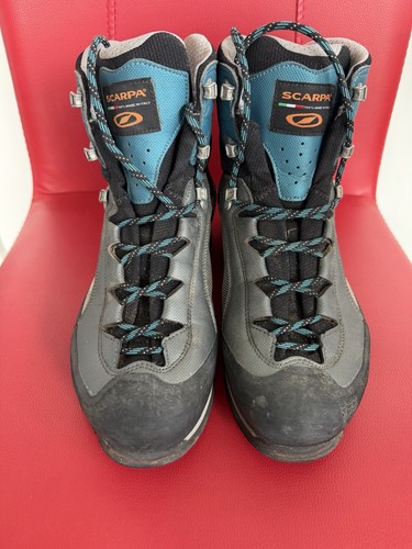 Scarpa mountain boots - , size