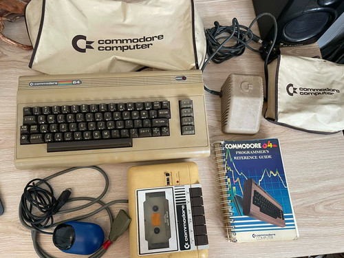Early commodore c64 gaming - 64,