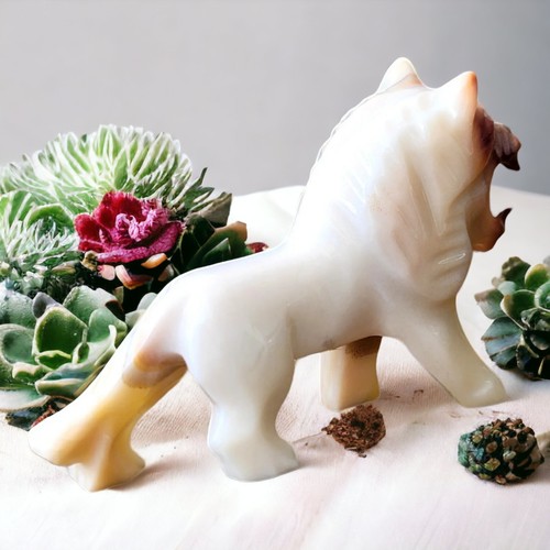 Vintage lion hand carved - vintage,
