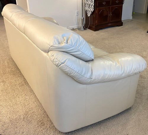 Natuzzi leather couch - , and