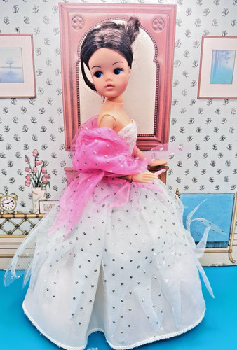 Vintage sindy doll - vintage, 'three