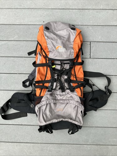 Large lowe alpine hiking - lowe,