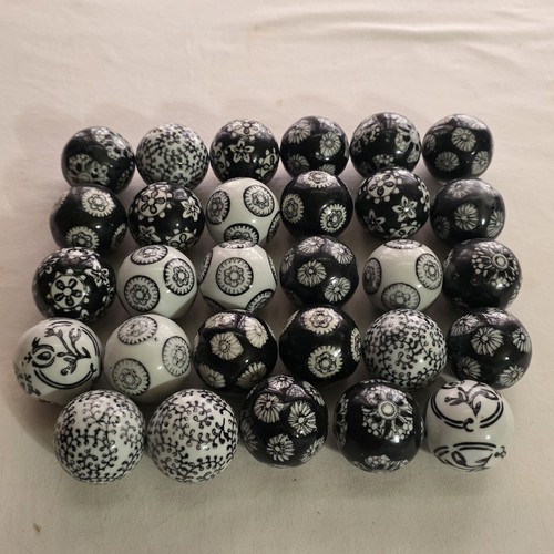 Mini carpet balls - balls, decor