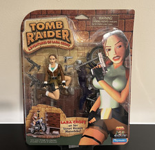 Tomb Raider - Lara Croft Encounters the Savage Bengal Tiger! Action Figure BNIB