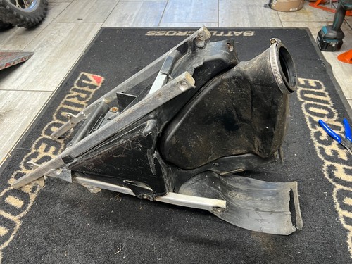 Ktm 520 airbox - and, subframe