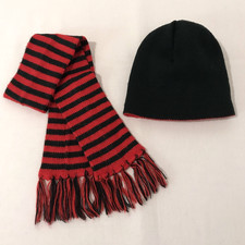 Build a Bear - Accessories - Knitted Hat & Scarf Set - Black & Red Reversible