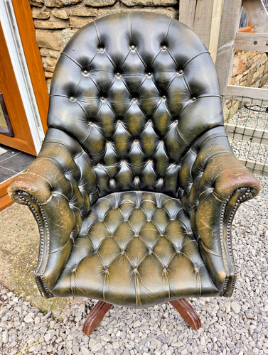 Green leather chesterfield - leather,