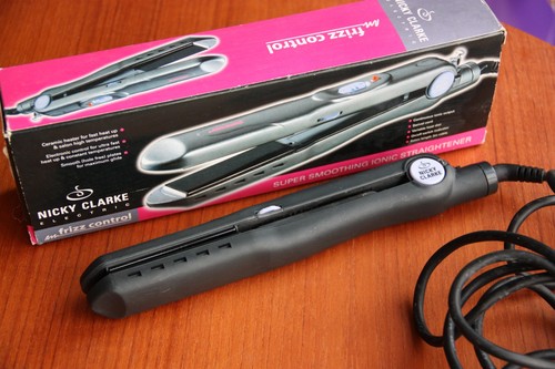Nicky clarke frizz control - clarke,