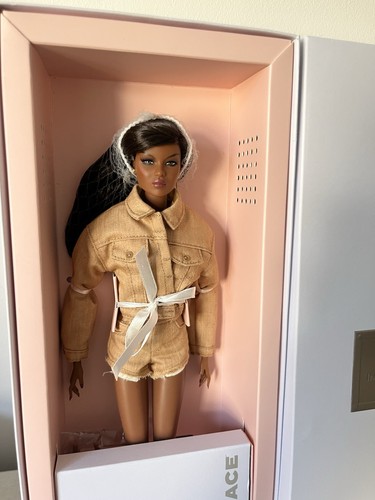 Fashion royalty face doll - face,