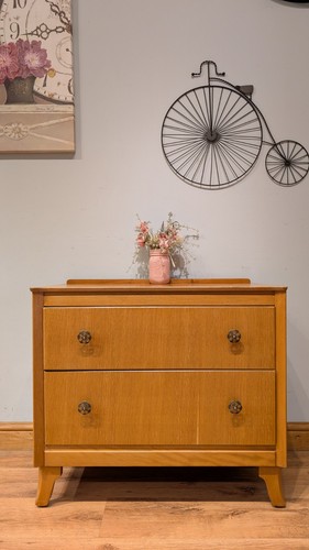 Retro mid century art - mid,