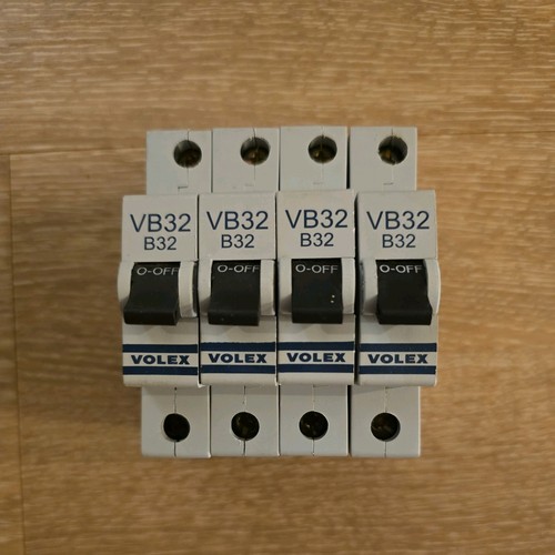 Volex vb32 32a mcb 6ka - mcb,