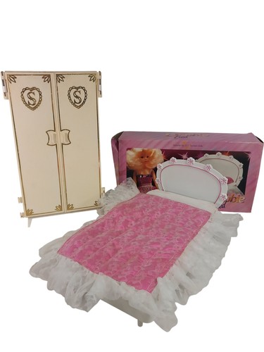 Sindy wardrobe debbie bed set - wardrobe,