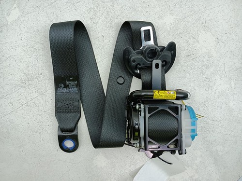 Toyota yaris seat belt front - seat,