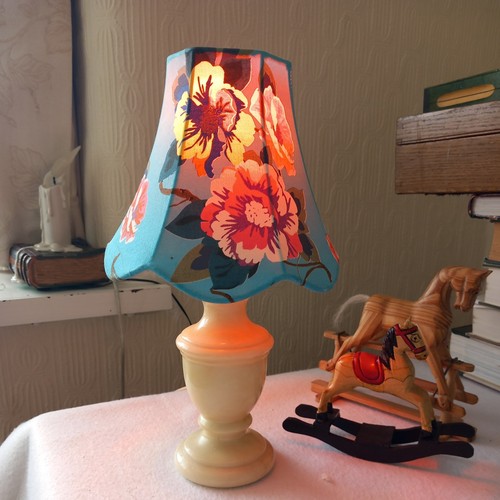 Small solid onyx table lamp - solid,