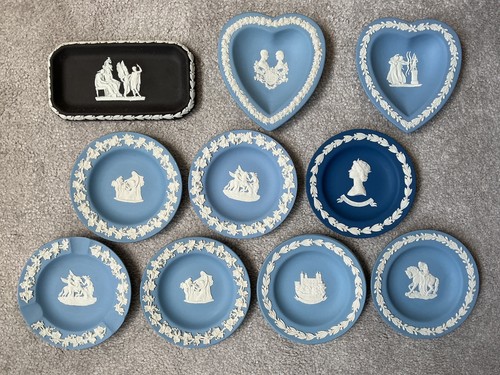 Collection pieces of - of,