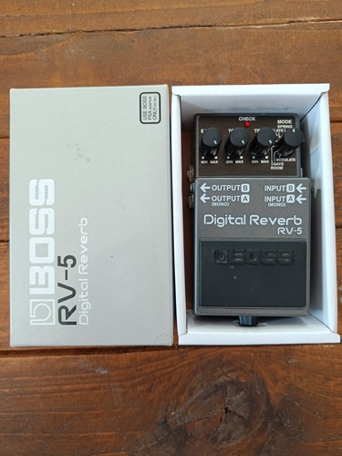 Boss digital reverb pedal - boss, rv-5