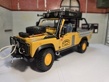 Land Rover Defender 110 Camel