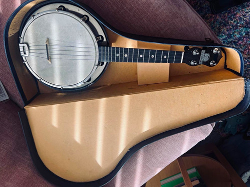 Dallas banjo uke model - dallas,