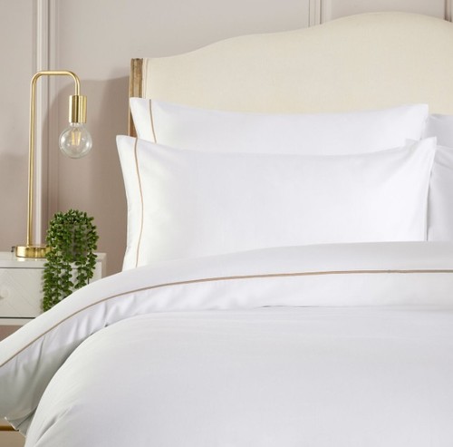 Christy white broadway duvet - white,