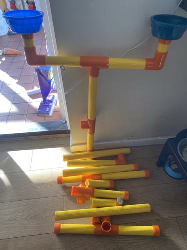 Parrot stand fantastic - parrot, stand,