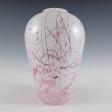 Stuart Strathearn Pink & White