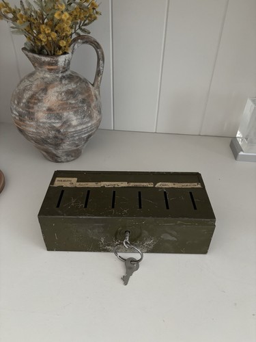 1930s cash savings thrift tin - 1930s,