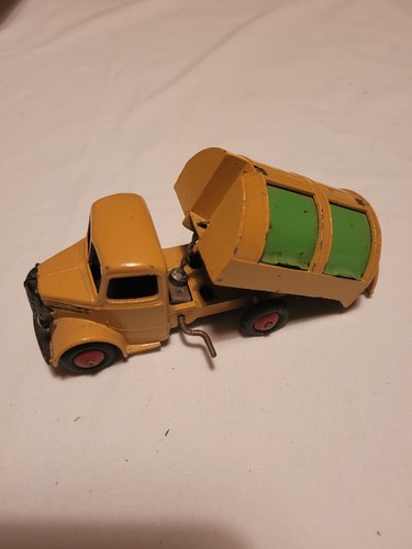 Dinky vintage bedford garbage - vintage,