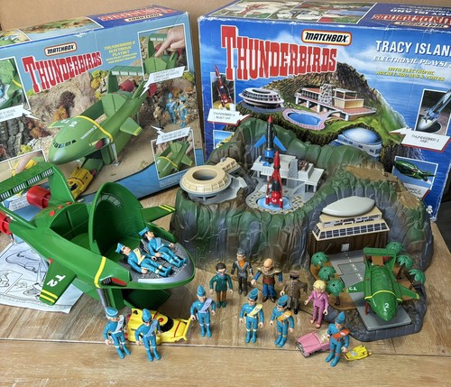 Matchbox thunderbirds tracy - matchbox,