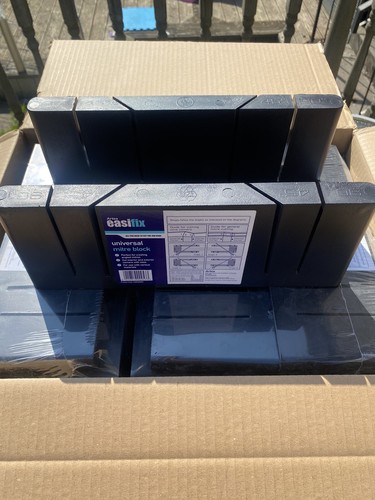 Cove mitre box universal mitre