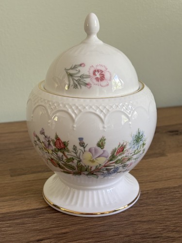 Aynsley wild tudor - aynsley, tudor 