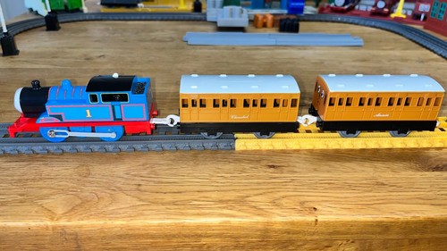 Hit toy company trackmaster - toy,