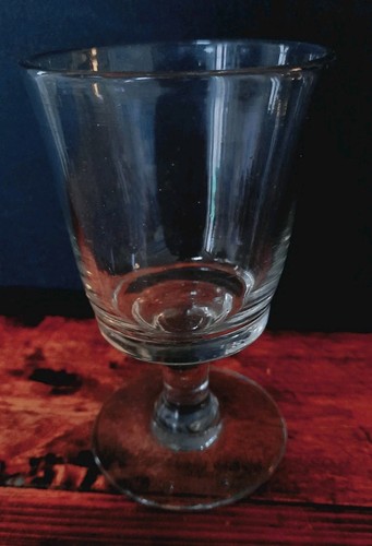 Antique english pub - english,