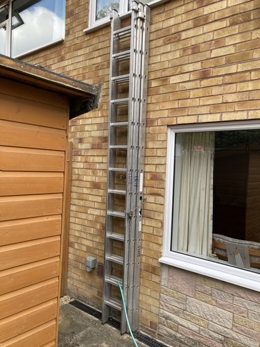 Triple extension ladder - triple,