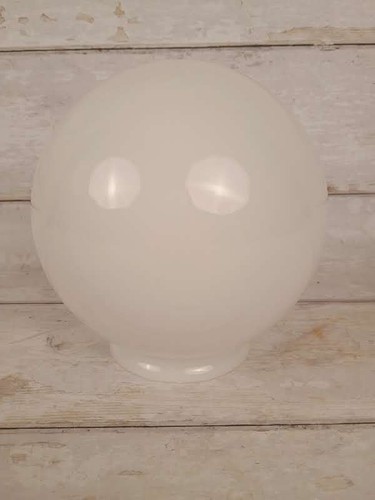 Vintage white milk glass - white, round