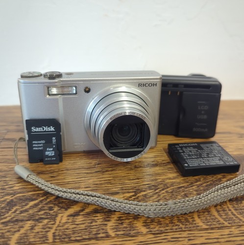 Ricoh cx1 digital camera - ricoh,