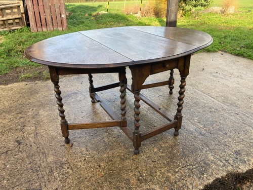 Oval drop leaf - leaf, vintage