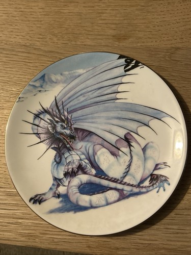 Vintage plates crown - vintage,