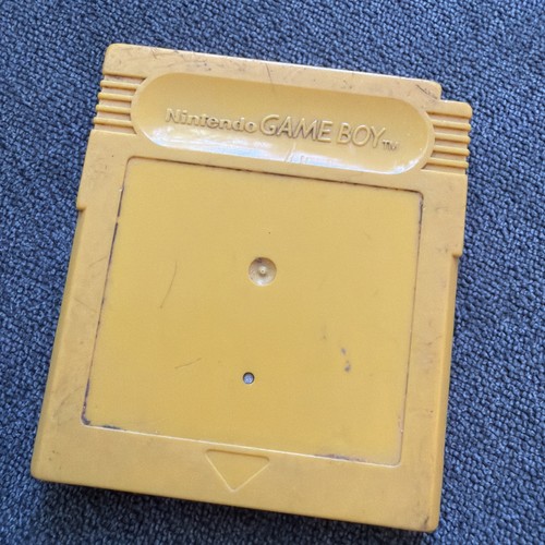 Pokemon yellow genuine - pokemon,