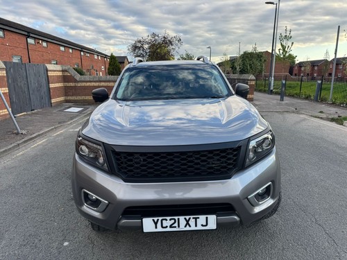 2021 nissan navara np300