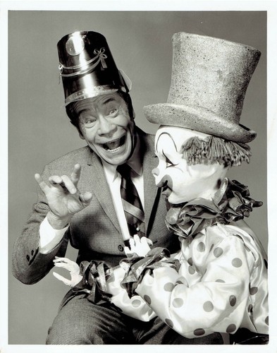 1961 press photo - press, entertainer