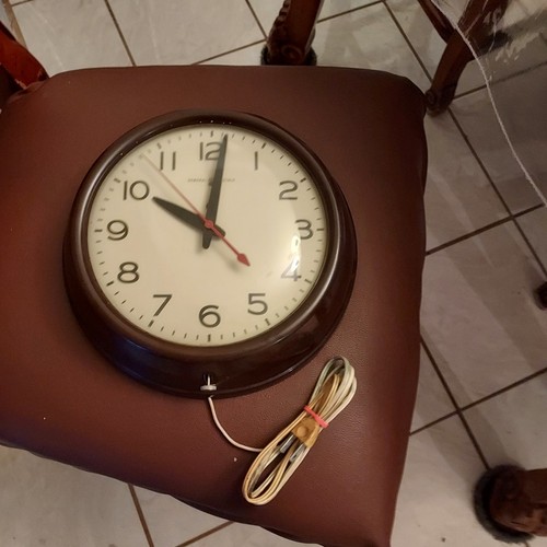 Vtg brown general - electric, red