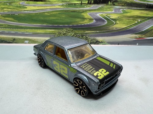 Hot wheels datsun 510 - hot,