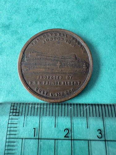 1851 queen victoria - 1851, crystal
